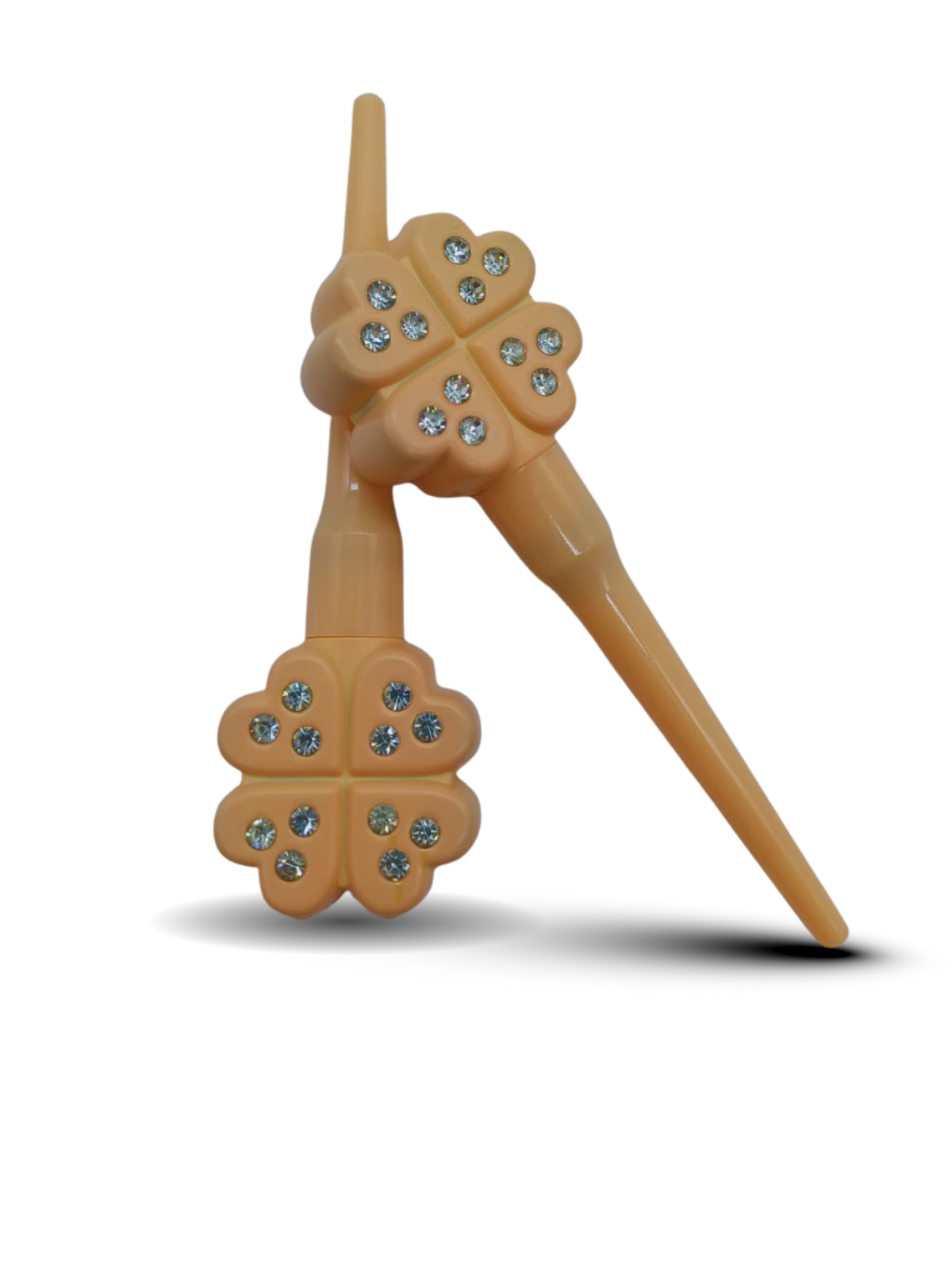 Delineador de ojos en envase de trébol 8H-15